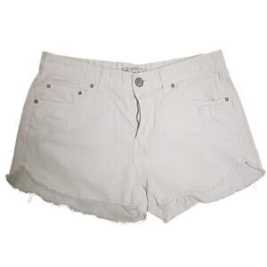 EUC Free People sz 28 white destressed cut off shorts